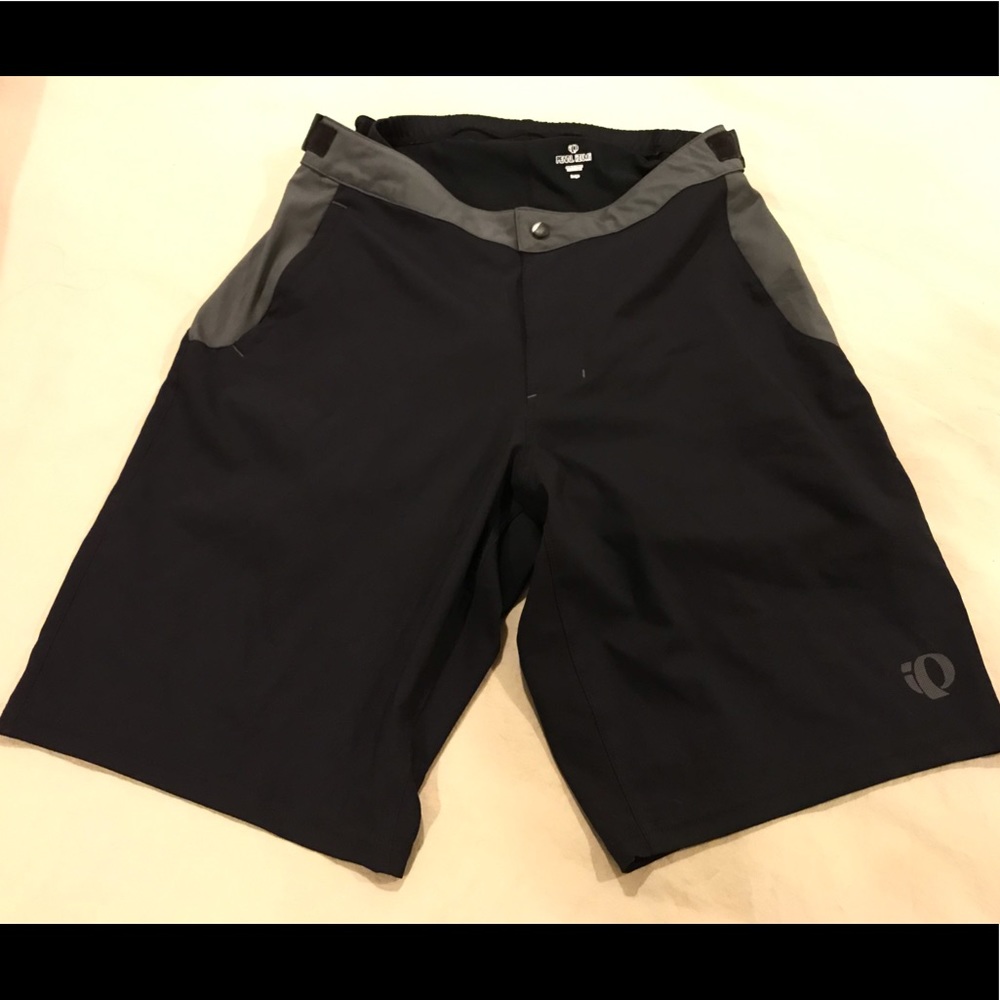 Pearl Izumi Mountain Biking Shorts